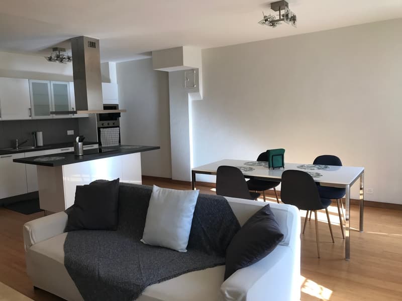 Appartement meublé de 4 pièces avec balcon à Aubonne (8)