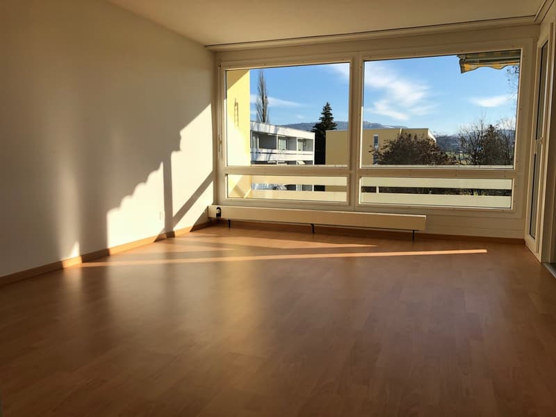 Charmante 3.5-Zimmer-Wohnung mit herrlicher Aussicht in Worb (4)