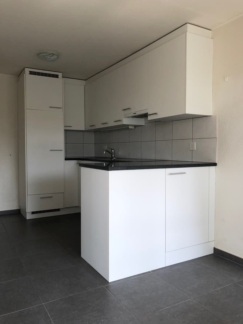Charmante 3.5-Zimmer-Wohnung mit herrlicher Aussicht in Worb (2)