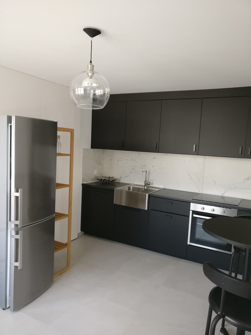 Immeuble moderniste de 2 appartements + locaux (10)