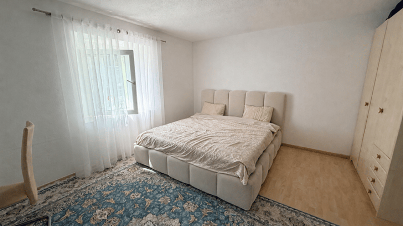 ZWEI 4.5-ZIMMER-HAUSHÄLFTEN – WOHNEN & VERMIETEN IN FLUMS (16)