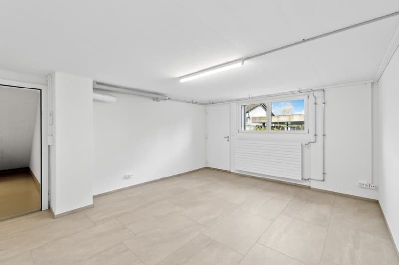 Modernisiertes Einfamilienhaus mit Traumküche & Garten – Wallbach (23)