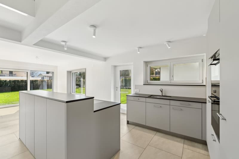 Modernisiertes Einfamilienhaus mit Traumküche & Garten – Wallbach (14)