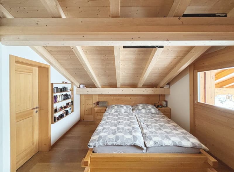4.5-Zimmer-Dachwohnung mit Bergblick in Zweisimmen (8)