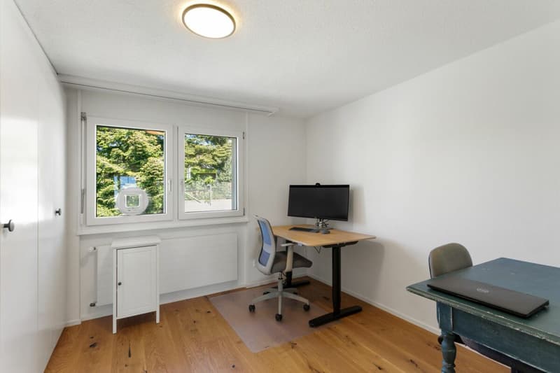Appartement rénové et moderne dans un environnement vert avec vue imprenable (8)