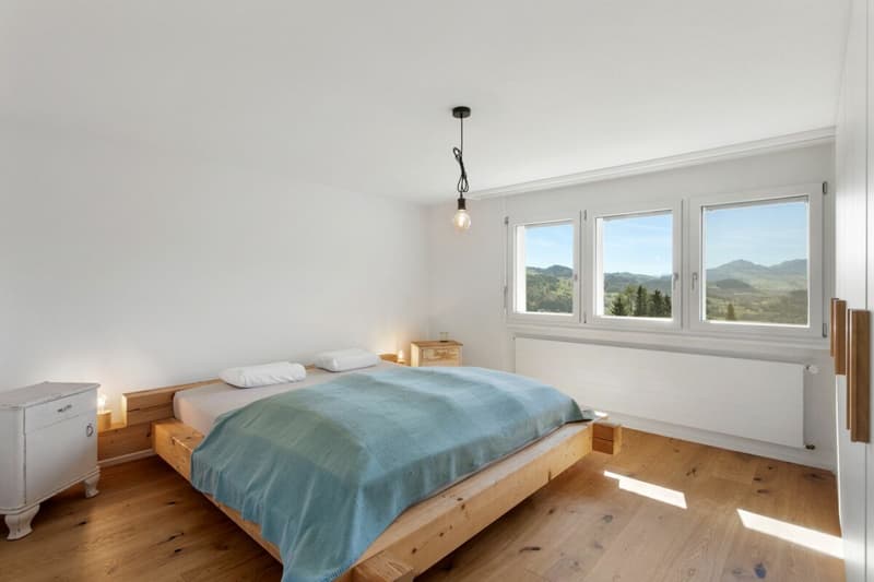 Appartement rénové et moderne dans un environnement vert avec vue imprenable (7)