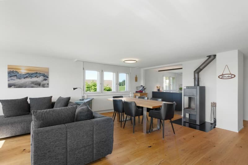 Appartement rénové et moderne dans un environnement vert avec vue imprenable (3)