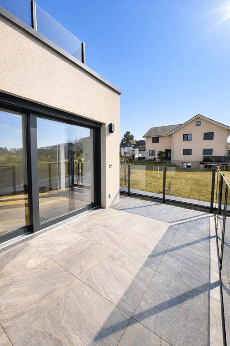 Appartamento nuovo di 3,5 locali luminoso con balcone soleggiato in posizione tranquilla (9)