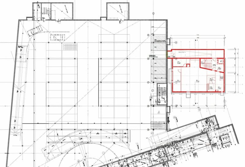 Immeuble commercial avec potentiel de développement dans un emplacement à forte fréquentation et parking sécurisé à Buchs SG (9)