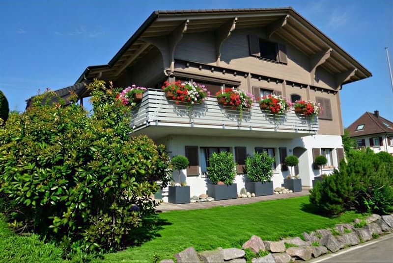 6-Zimmer-Einfamilienhaus an sehr ruhiger und sonniger Lage mit Teilblick auf Hallwilersee (1)