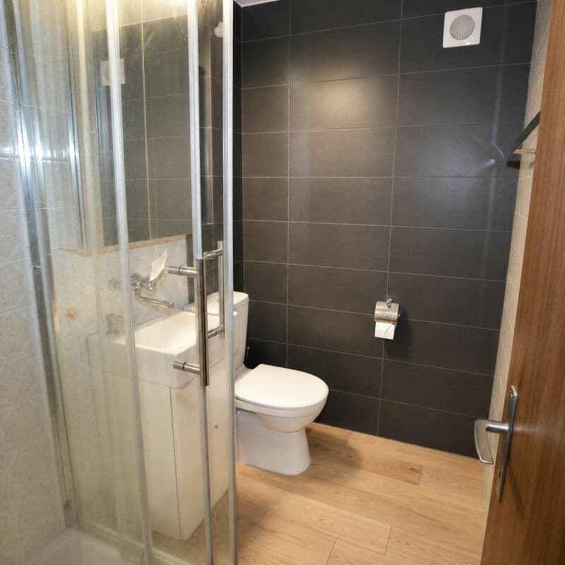 8-1/2-Zimmer Einfamilienhaus mit unverbaubarer SW-Aussicht - Nähe ÖV und Schulen in Dornach (8)