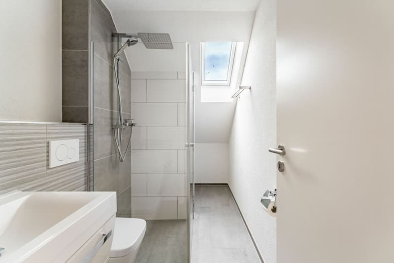 Bezugsbereite 4.5 Zimmer-Dachwohnung mit ebenerdigem Zugang (6)