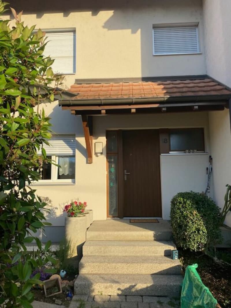 Ein ideales Familienidyll an Top-Lage in Reinach BL, 6.5-Zimmer-Eck EFH (2)