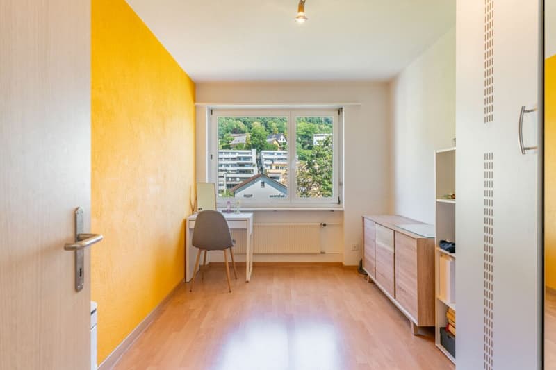 3.5-Zimmer-Wohnung mit Weitsicht, Lift & Einstellhallenplatz (9)