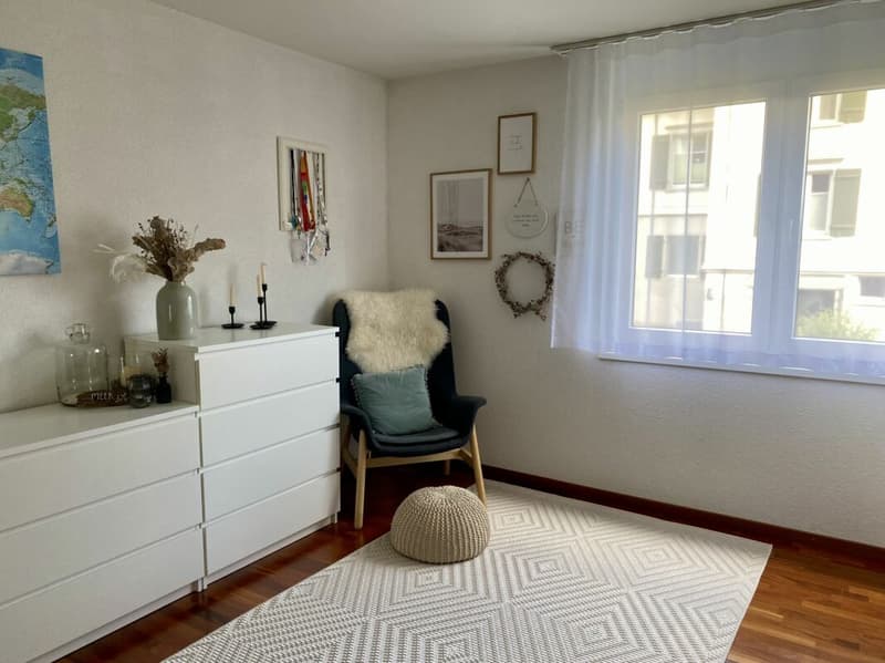 4.5 Zimmer Wohnung im Erdgeschoss mit grossem Gartenanteil (15)
