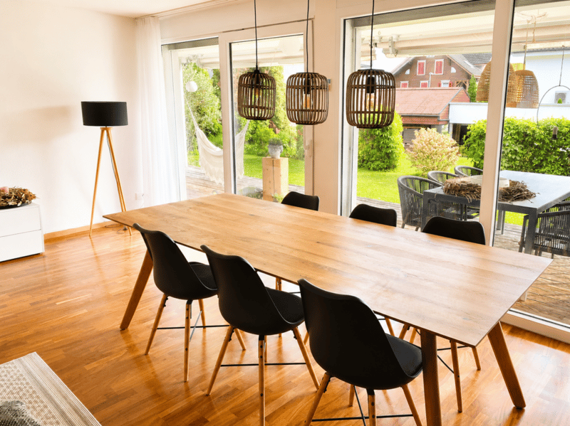 4.5 Zimmer Wohnung im Erdgeschoss mit grossem Gartenanteil (3)