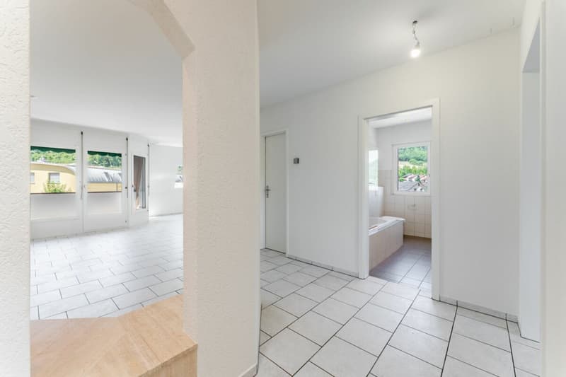 Grosse günstige Familienwohnung - nicht im Baurecht ! (6)