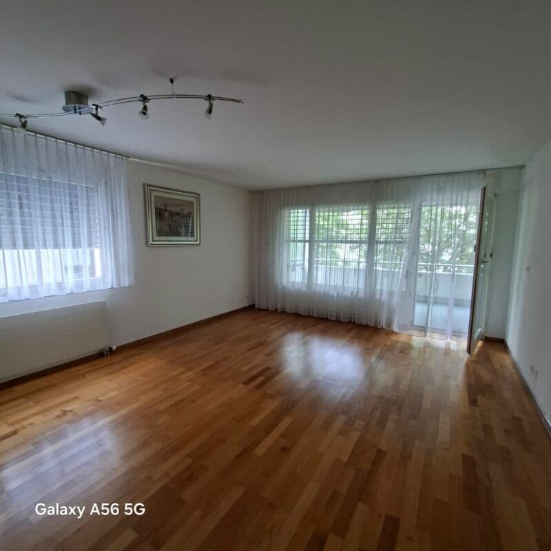 3.5-Zimmerwohnung mit Balkon und inkl. EHP an zentraler Lage (12)