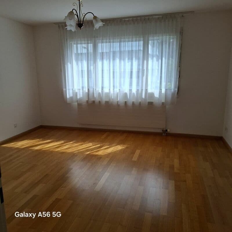 3.5-Zimmerwohnung mit Balkon und inkl. EHP an zentraler Lage (4)