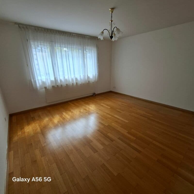 3.5-Zimmerwohnung mit Balkon und inkl. EHP an zentraler Lage (3)