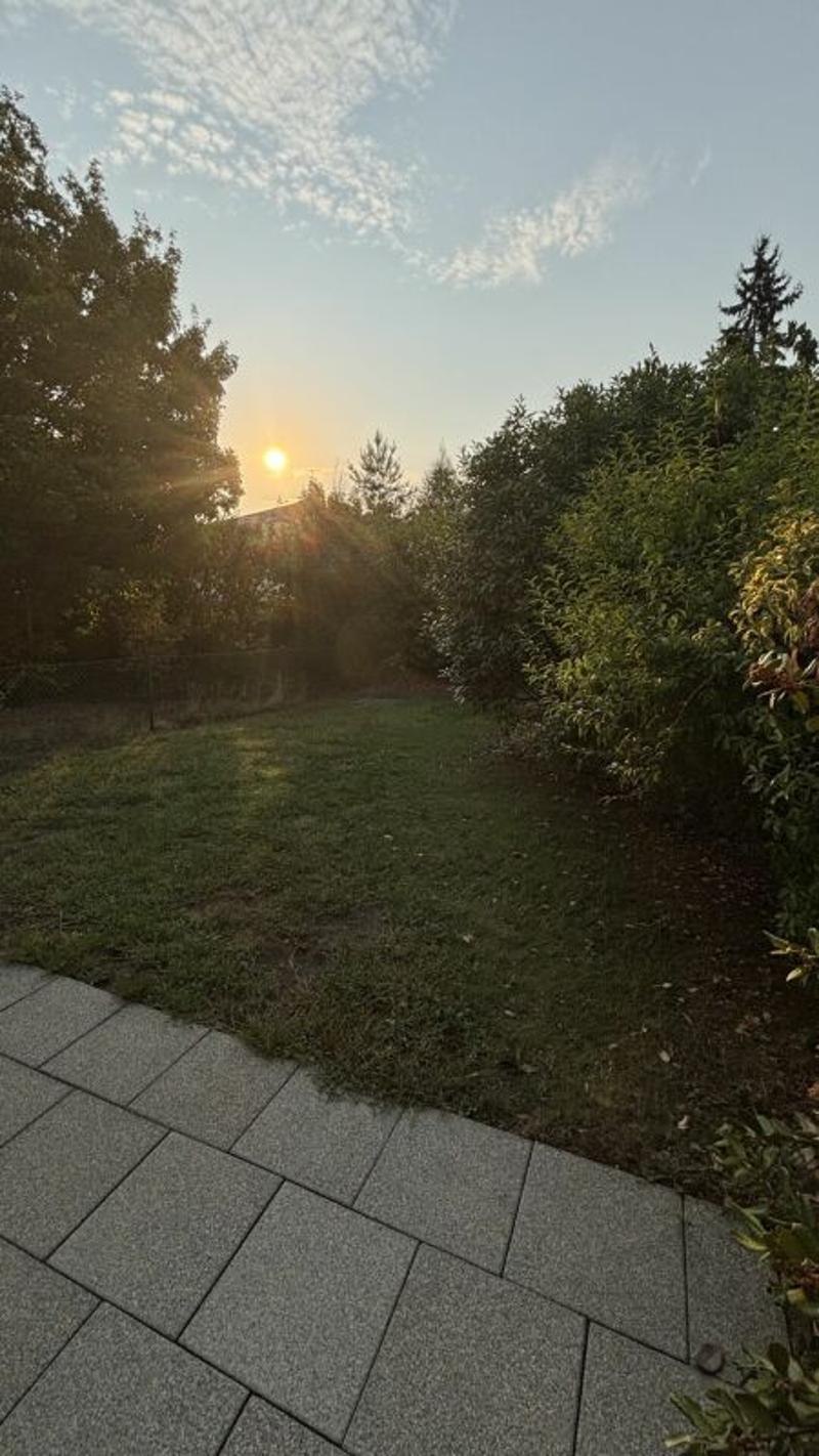 Modernes Doppeleinfamilienhaus mit Garten an bester Lage (12)