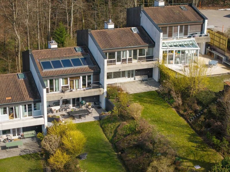 Familienfreundliches Reiheneinfamilienhaus an verkehrsarmer Lage mit schöner Aussicht (1)