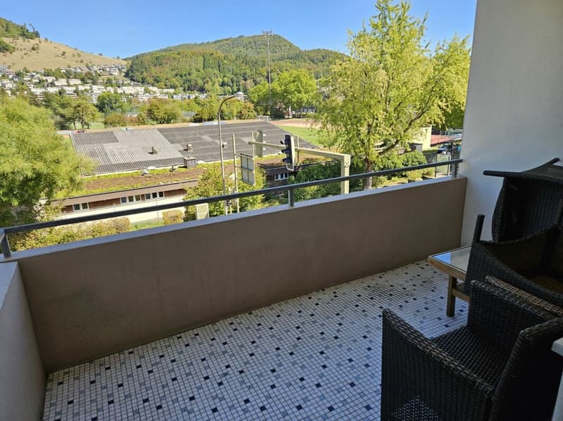 Gepflegte 4.5-Zimmer-Wohnung mit Balkon und schöner Aussicht in Liestal (7)