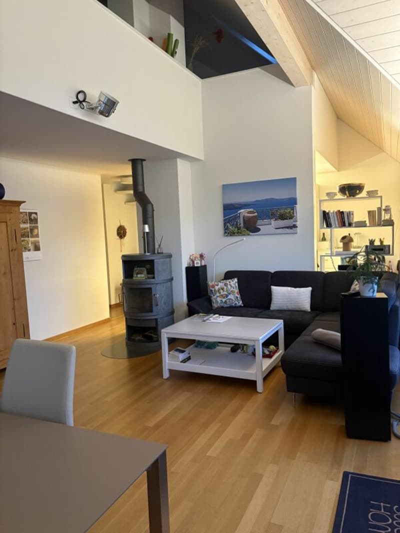 5.5-Zimmer-Maisonettewohnung mit viel Platz und Flexibilität an ruhiger Lage, 5 Minuten zu Fuss zum Bahnhof Bonstetten-Wettswil (1)