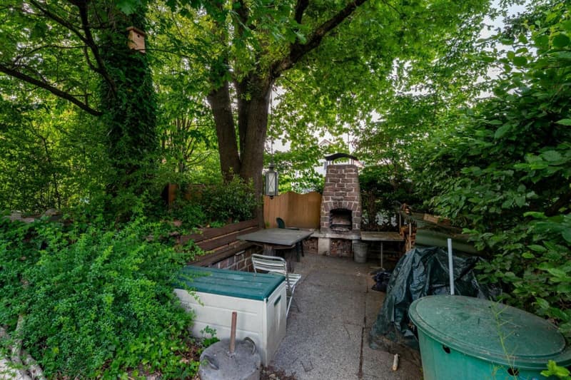 4.5 Zimmer | Garage | Sauna | Gemeinschaftsraum | grosser Garten mit Grillplatz | verglaster Balkon (13)