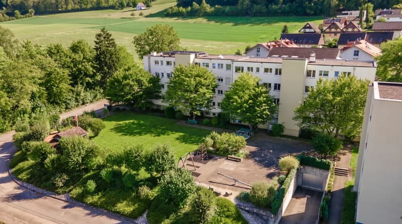 Renoviert & modern mit grossem Gemeinschaftsgarten & Top-Preis-Leistungsverhältnis (2)