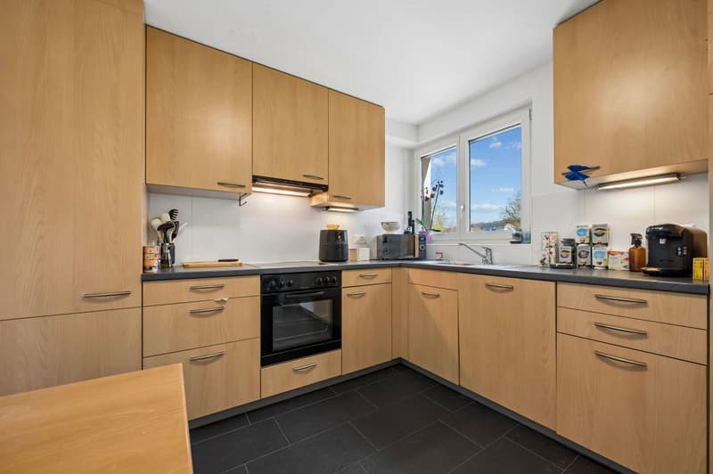 Gepflegte 4.5-Zimmer-Wohnung mit Balkon und Weitsicht (12)