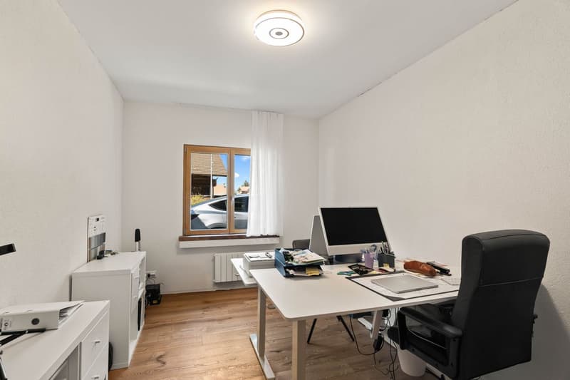 Modern umgebaute 4.5-Zimmer-Wohnung mit 135 m² Wohnfläche (12)