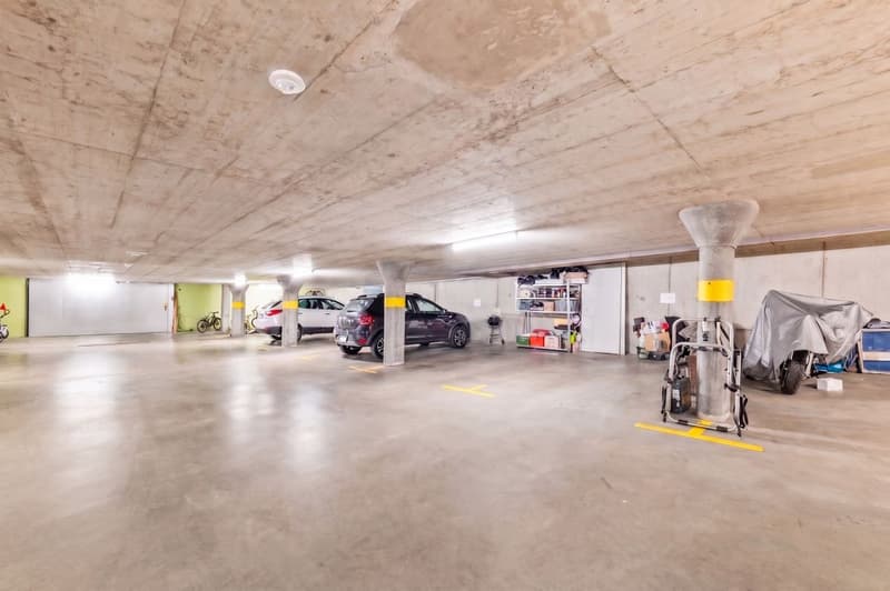 5.5-Zimmer-Maisonette: 146 m² Wohnkomfort mit Galerie, Terrasse und Weitsicht (13)