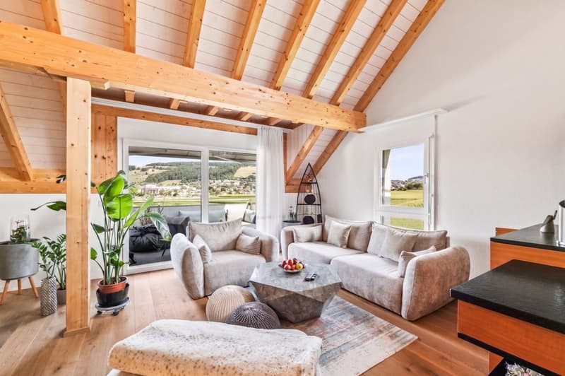 5.5-Zimmer-Maisonette: 146 m² Wohnkomfort mit Galerie, Terrasse und Weitsicht (5)