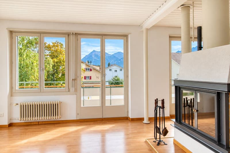 3-Zimmer-Loft mit Cheminée, Bergsicht, Balkon und Terrasse in Thun (1)