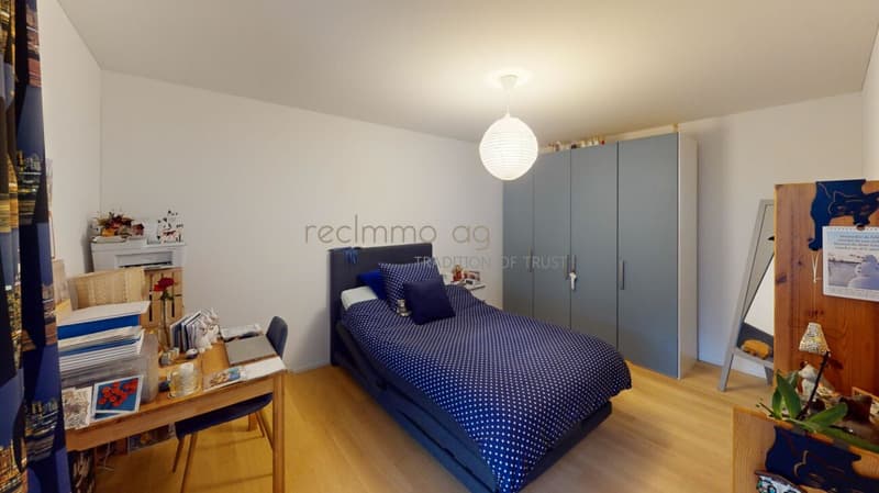 Moderne 2.5-Zimmer-Wohnung mit grosser Terrasse - Minergie (3)