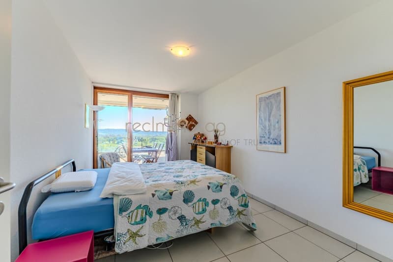 Exklusive 4.5-Zimmer-Terrassenwohnung mit Panorama-Aussicht in Biberstein (10)