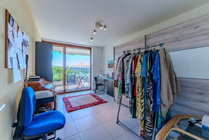 Exklusive 4.5-Zimmer-Terrassenwohnung mit Panorama-Aussicht in Biberstein (6)