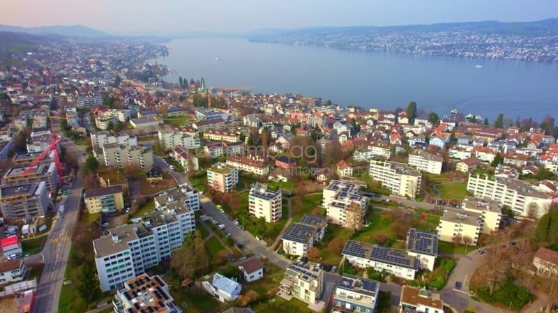 4.5-Zimmer-Wohnung mit Balkon und attraktivem Ausbaupotenzial (5)
