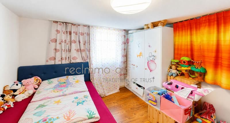Charmante 6.5-Zimmer-Gartenwohnung mit grosszügigem Aussenbereich in Aarburg (6)