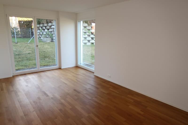 Exklusive 5.5-Zimmer-Gartenwohnung mit hochwertigem Ausbaustandard in Einsiedeln (9)
