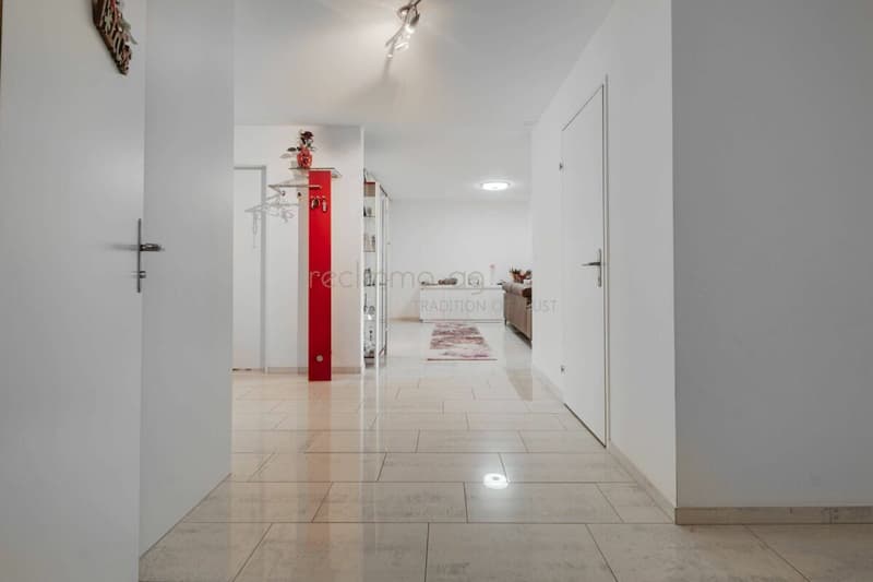 Attraktive 4.5-Zimmer-Eigentumswohnung und Balkon in Cham (5)