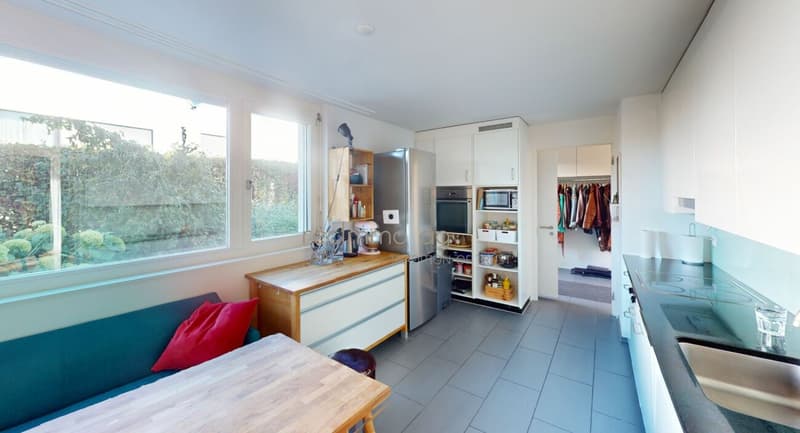 Grosszügiges 6.5-Zimmer-Familienhaus mit Garten in Obfelden (3)