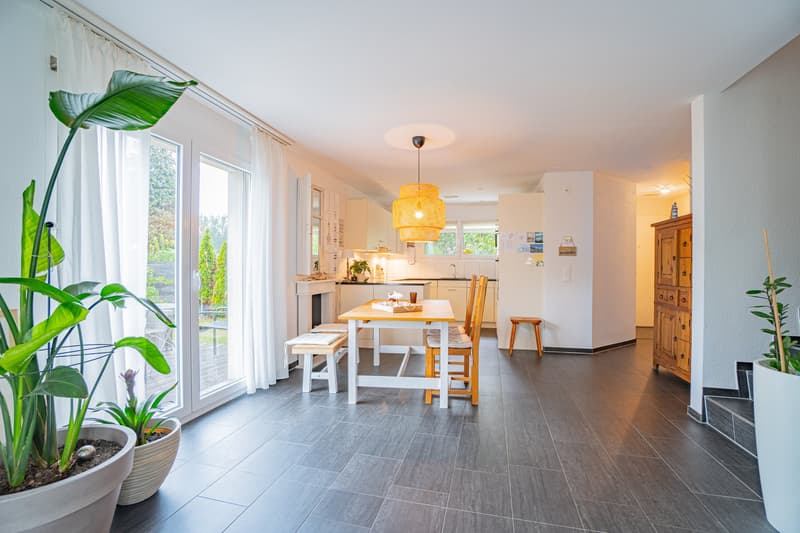 Moderne 5.5-Zimmer-Doppelhaushälfte - ideal für Familien (10)
