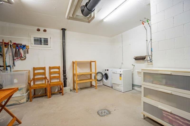 Moderne 5.5-Zimmer-Doppelhaushälfte - ideal für Familien (19)