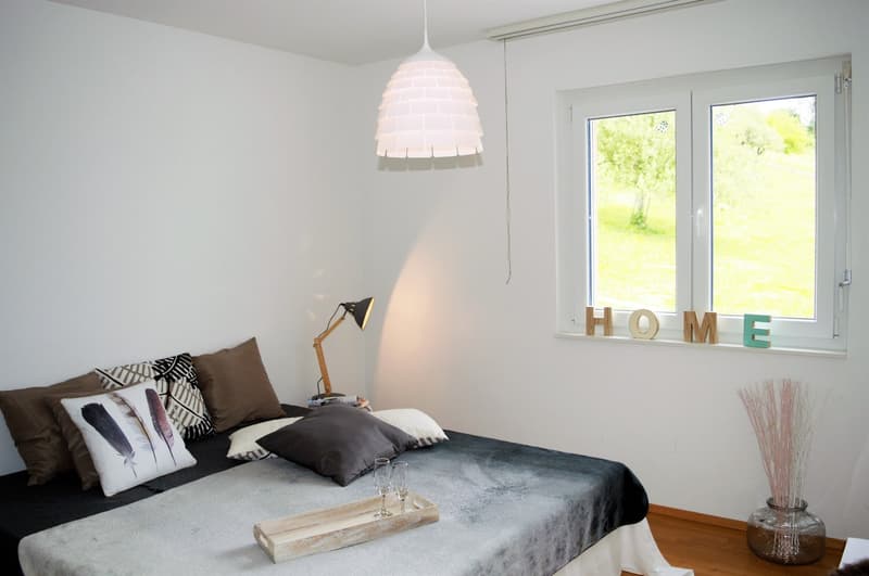 Moderne und helle 2.5-Zimmer-Neubauwohnung mit grossem Balkon (7)