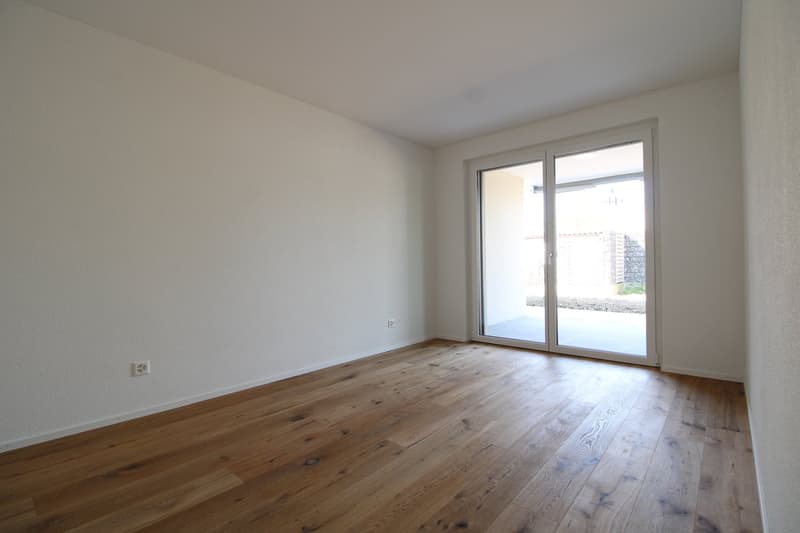 Moderne 2.5 Zimmer-Neubauwohnung mit grosszügigem Sitzplatz in Wängi (6)