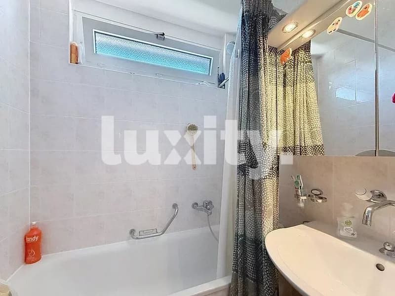 For rent in Nyon ? Stunning apartment with lake view (7)