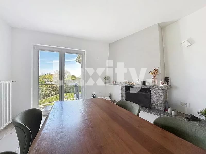Beautiful villa apartment ? generous volumes and a privileged setting (3)