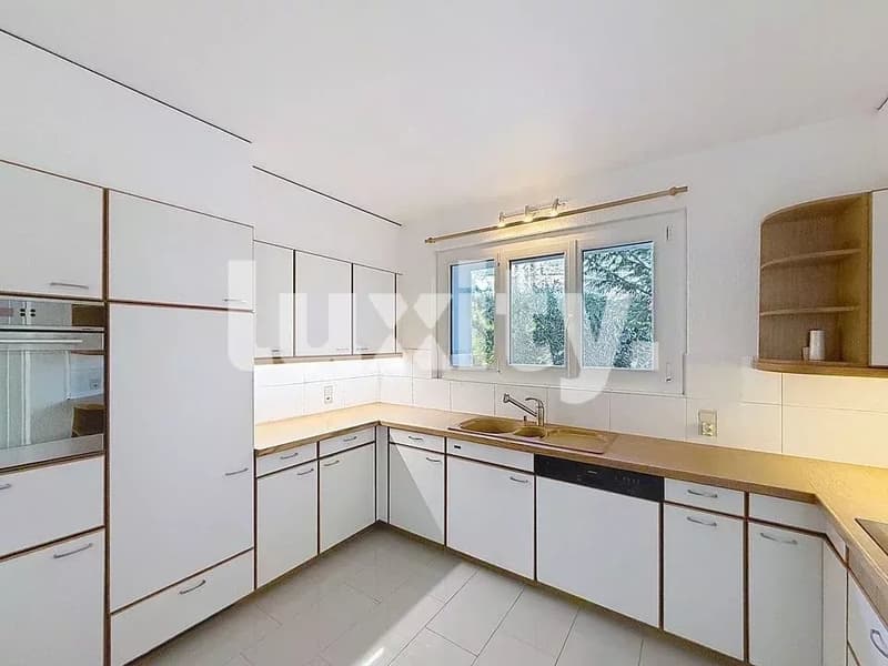 Elégante Villa avec vaste jardin et studio privé,un havre de tranquillité. (5)